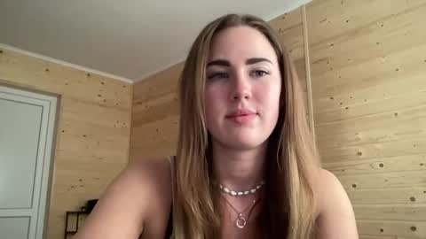 Katie online show from 06-25-26, 02:21