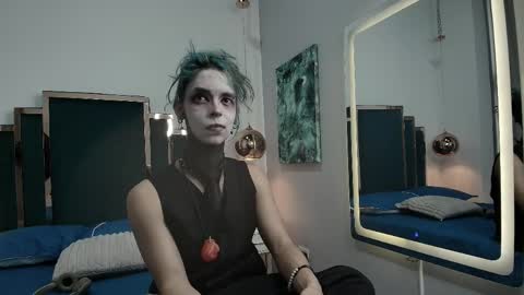 Luxiel 3 online show from 04-07-26, 09:04