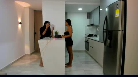 luxury_pleasure_ii online show from 04-29-26, 04:05