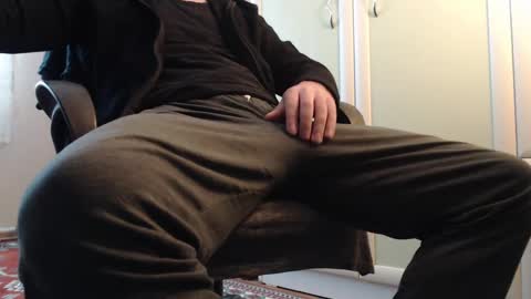 Snapshot of lxom chatting on 02-21-25, 10:50 Lxom online show from 02-21-25, 10:50