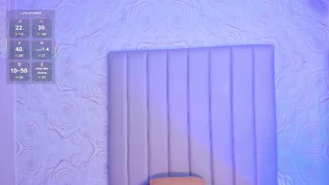 Snapshot of lya_dubois_ chatting on 07-18-26, 09:02 LYA DUBOIS online show from 07-18-26, 09:02