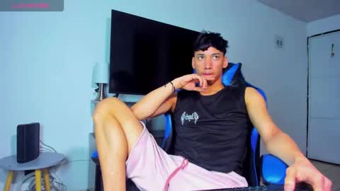 Lyam online show from 04-14-26, 06:19