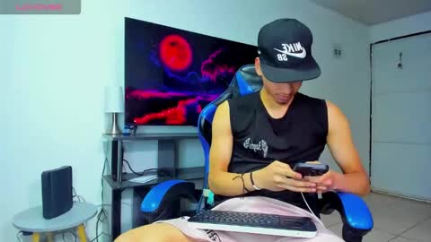 Lyam online show from 05-23-26, 08:18