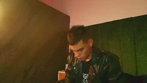 TELL ME LYCAN online show from 06-25-26, 01:49