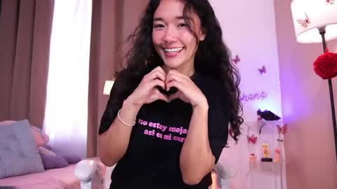 Lyhana Lee online show from 05-27-26, 04:37