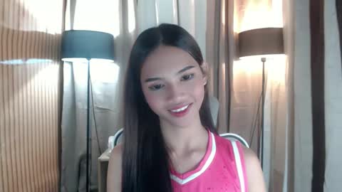 Snapshot of lykaloops chatting on 03-16-26, 10:52 LYKA LOOPS online show from 03-16-26, 10:52