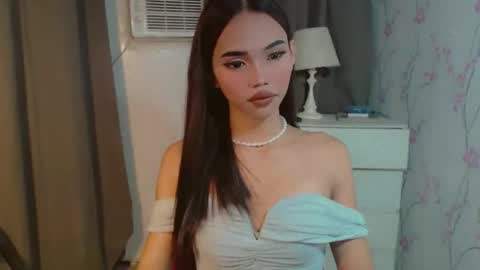 Snapshot of lykaloops chatting on 03-19-26, 10:52 LYKA LOOPS online show from 03-19-26, 10:52