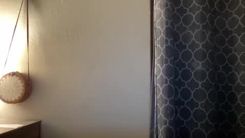 Olivia online show from 10-16-25, 02:34