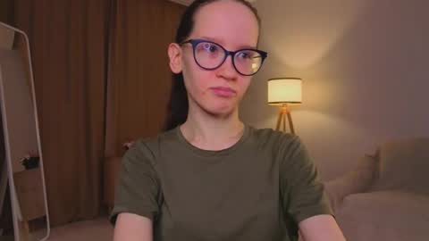 Sara online show from 03-24-26, 04:23