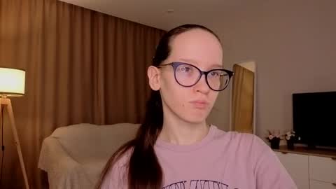 Sara online show from 04-12-26, 04:12