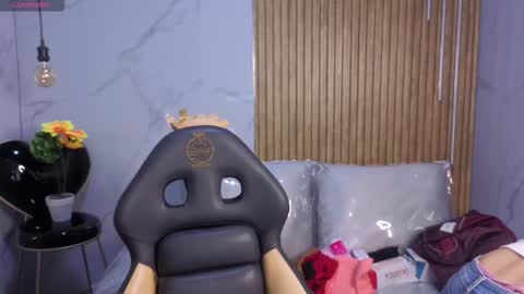 lynn_turner_ online show from 02-19-26, 12:56