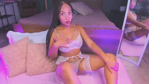 Snapshot of lynncute chatting on 06-27-26, 04:17 Law online show from 06-27-26, 04:17
