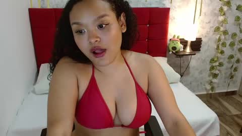 Snapshot of lyra_0 chatting on 01-18-25, 02:14 Lyra online show from 01-18-25, 02:14