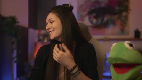 Snapshot of m1agarand chatting on 02-09-26, 09:30 M1A Dddy online show from 02-09-26, 09:30