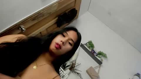 Janelovesu online show from 05-15-26, 10:50