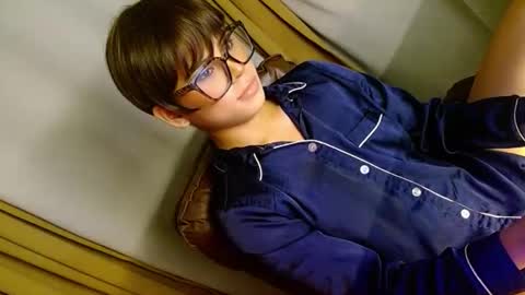 maddison online show from 03-25-26, 12:22