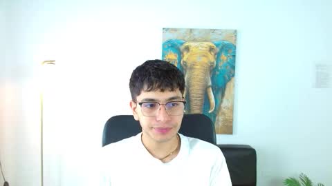 Max online show from 03-29-26, 01:44