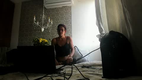 mabel online show from 04-05-26, 09:56