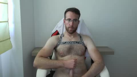 Snapshot of machohiberiko chatting on 06-11-26, 04:49 Jota online show from 06-11-26, 04:49