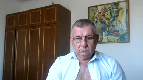 Snapshot of machomale3 chatting on 06-23-26, 02:04 Macho online show from 06-23-26, 02:04