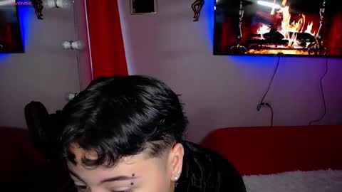 Snapshot of mackenziecameron chatting on 01-27-25, 09:00 MACKENZIE CAMERON online show from 01-27-25, 09:00