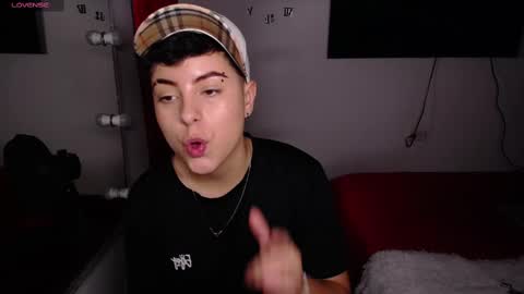 Snapshot of mackenziecameron chatting on 01-31-25, 02:15 MACKENZIE CAMERON online show from 01-31-25, 02:15