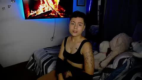 Snapshot of mackenziecameron chatting on 02-20-25, 02:18 MACKENZIE CAMERON online show from 02-20-25, 02:18