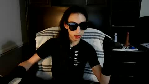 Snapshot of madamewidow chatting on 07-18-26, 10:41 Madame Widow online show from 07-18-26, 10:41