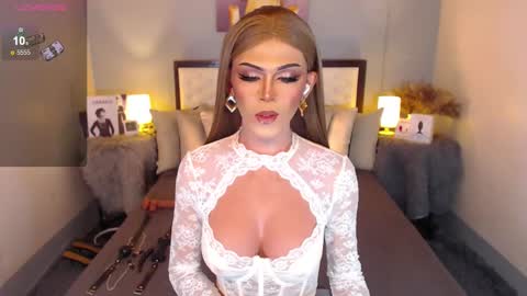 Snapshot of maddisonwil chatting on 02-07-25, 07:40 M A D D Y online show from 02-07-25, 07:40