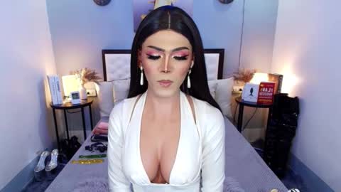 Snapshot of maddisonwil chatting on 09-20-25, 02:34 M A D D Y online show from 09-20-25, 02:34