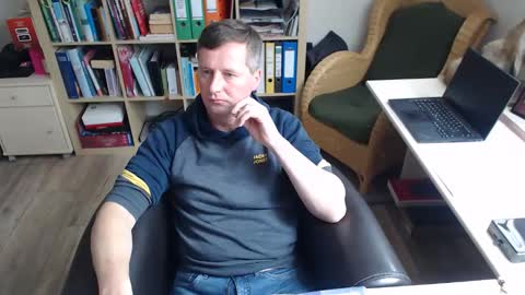 Snapshot of maddmax8 chatting on 05-10-26, 12:10 Mad4You online show from 05-10-26, 12:10
