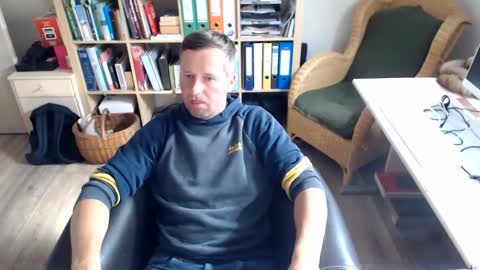 Snapshot of maddmax8 chatting on 06-10-26, 07:29 Mad4You online show from 06-10-26, 07:29