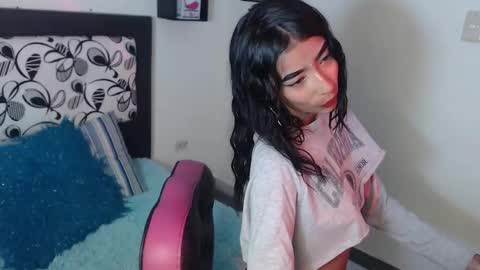 Snapshot of maddy_parker_ chatting on 01-14-25, 09:35 Maddy Parker online show from 01-14-25, 09:35