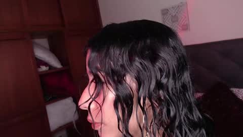 Snapshot of maddy_parker_ chatting on 03-07-25, 01:18 Maddy Parker online show from 03-07-25, 01:18