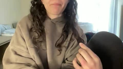 Snapshot of maddyhasyummypussy chatting on 03-10-26, 02:22 maddyhasyummypussy online show from 03-10-26, 02:22