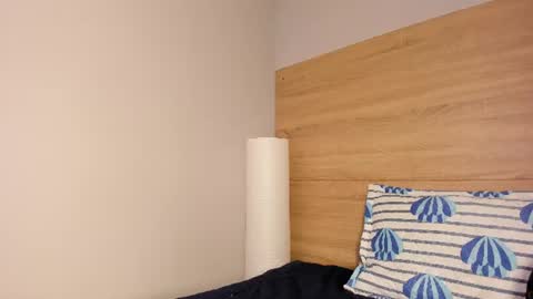 Snapshot of madelaine_blosson chatting on 06-27-26, 12:22 Madelaine online show from 06-27-26, 12:22