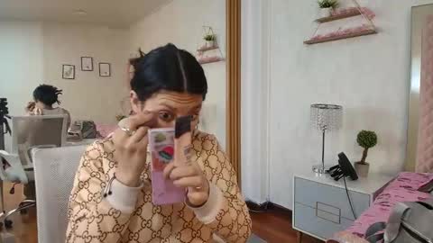 madhison_5 online show from 05-09-26, 11:37