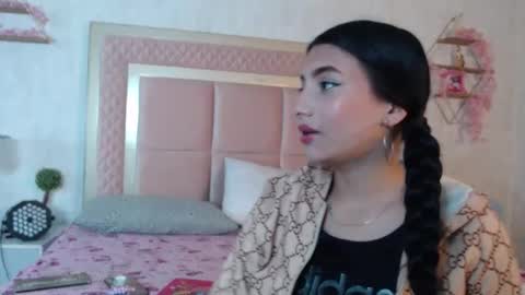 madhison_5 online show from 05-13-26, 12:24