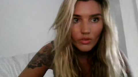 madisonlubbe2 online show from 07-08-26, 10:58
