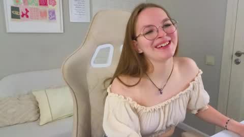 Maddy online show from 04-22-26, 05:21