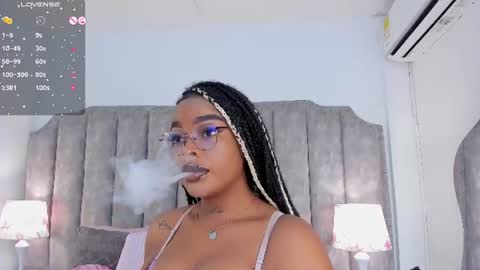 Snapshot of madissonlopez chatting on 07-12-26, 08:44 Madisson Lopez online show from 07-12-26, 08:44