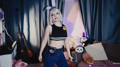 Alice online show from 03-25-26, 08:15