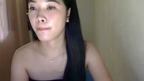 Snapshot of mae_luna chatting on 06-25-26, 05:12 mae_luna online show from 06-25-26, 05:12
