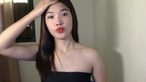 Snapshot of mae_luna chatting on 07-16-26, 04:18 mae_luna online show from 07-16-26, 04:18