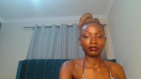 Maeve online show from 01-06-25, 06:10