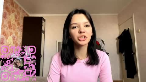 Emilia  online show from 03-23-26, 11:47