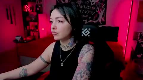 Snapshot of magic_alie chatting on 06-21-26, 08:44 Magic Allie online show from 06-21-26, 08:44