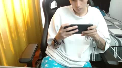 Snapshot of magic_jadee chatting on 02-18-26, 04:03 Jade online show from 02-18-26, 04:03