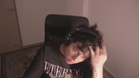 Snapshot of magic_tony chatting on 12-23-25, 01:03 Tony Hoffa online show from 12-23-25, 01:03