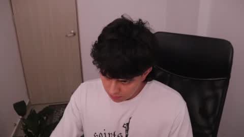 Snapshot of magic_tony chatting on 03-01-26, 10:56 Tony Hoffa online show from 03-01-26, 10:56